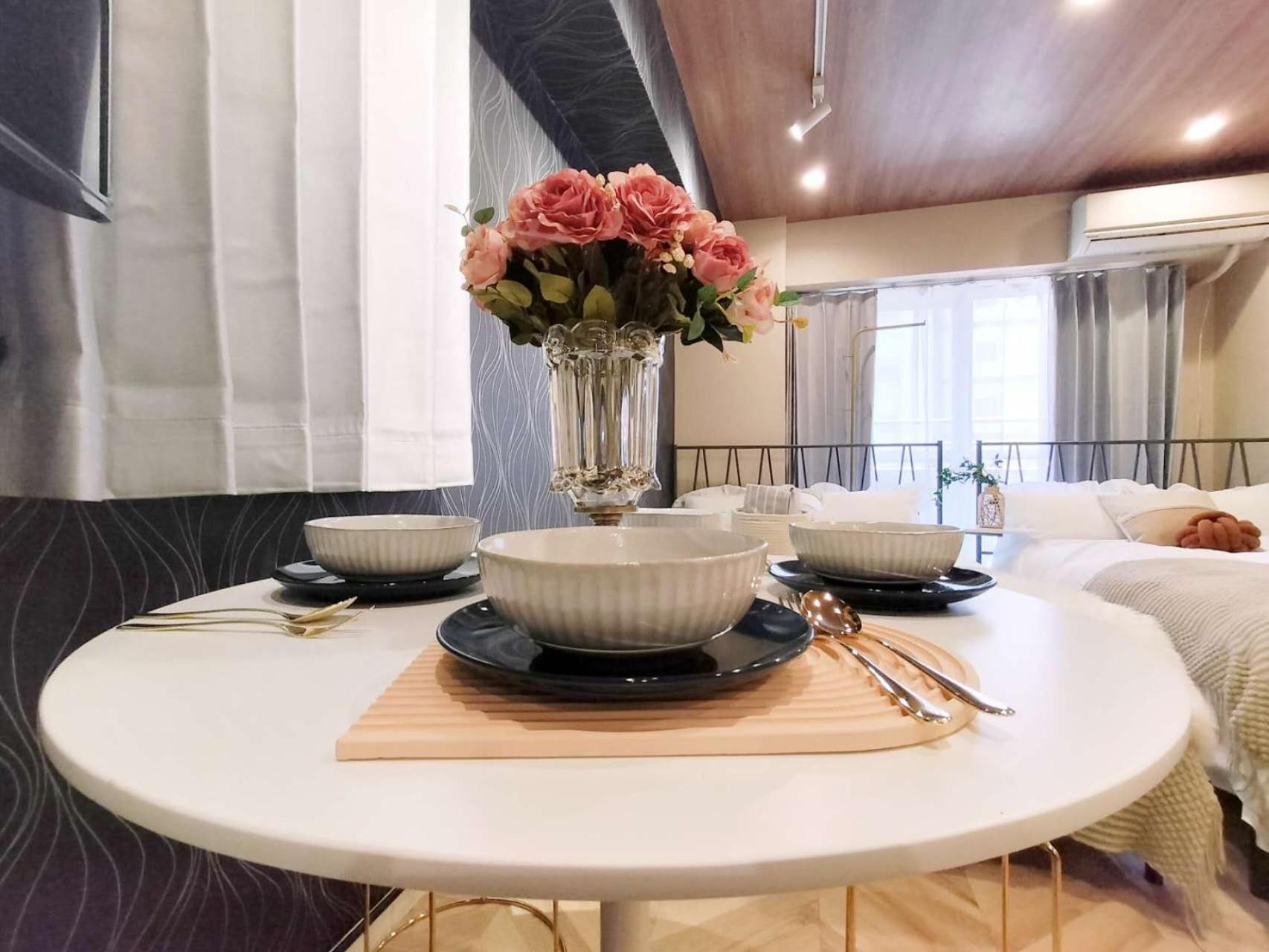 Apartment 新宿 シングルルーム 複数ベッド、キッチン、ダイニングテーブル完備、短期、中期滞在に最適。 Tokyo