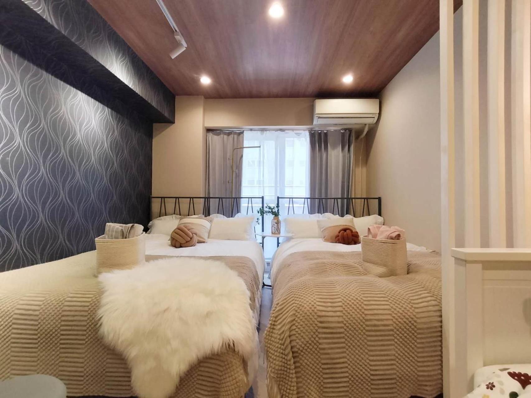 Apartment 新宿 シングルルーム 複数ベッド、キッチン、ダイニングテーブル完備、短期、中期滞在に最適。 *