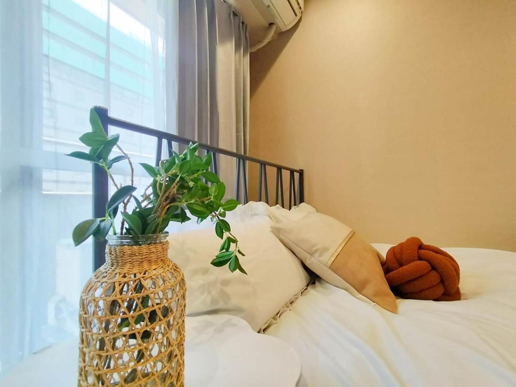 新宿 シングルルーム 複数ベッド、キッチン、ダイニングテーブル完備、短期、中期滞在に最適。 Apartment *